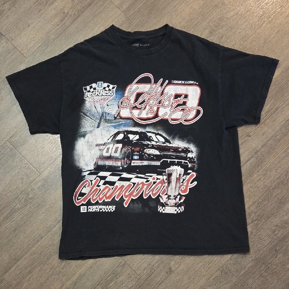 Young & Reckless • Racing Car T-Shirt - Picture 4 of 9